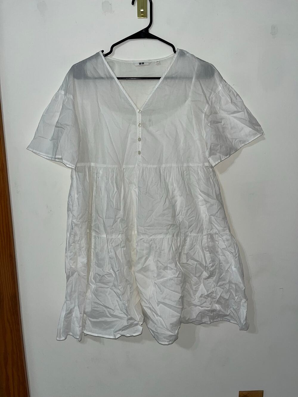 UNIQLO White Tiered Mini Dress V-Neck Flutter Sleeve Size S